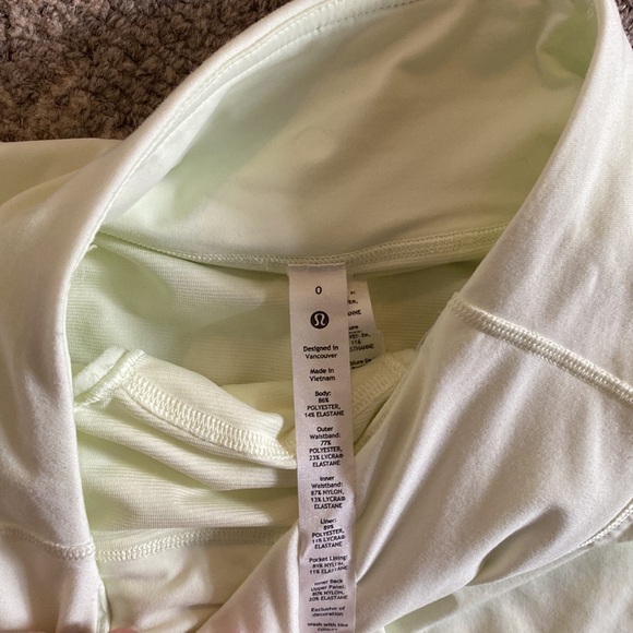 Lululemon Speed Up Shorts - Picture 3 of 3